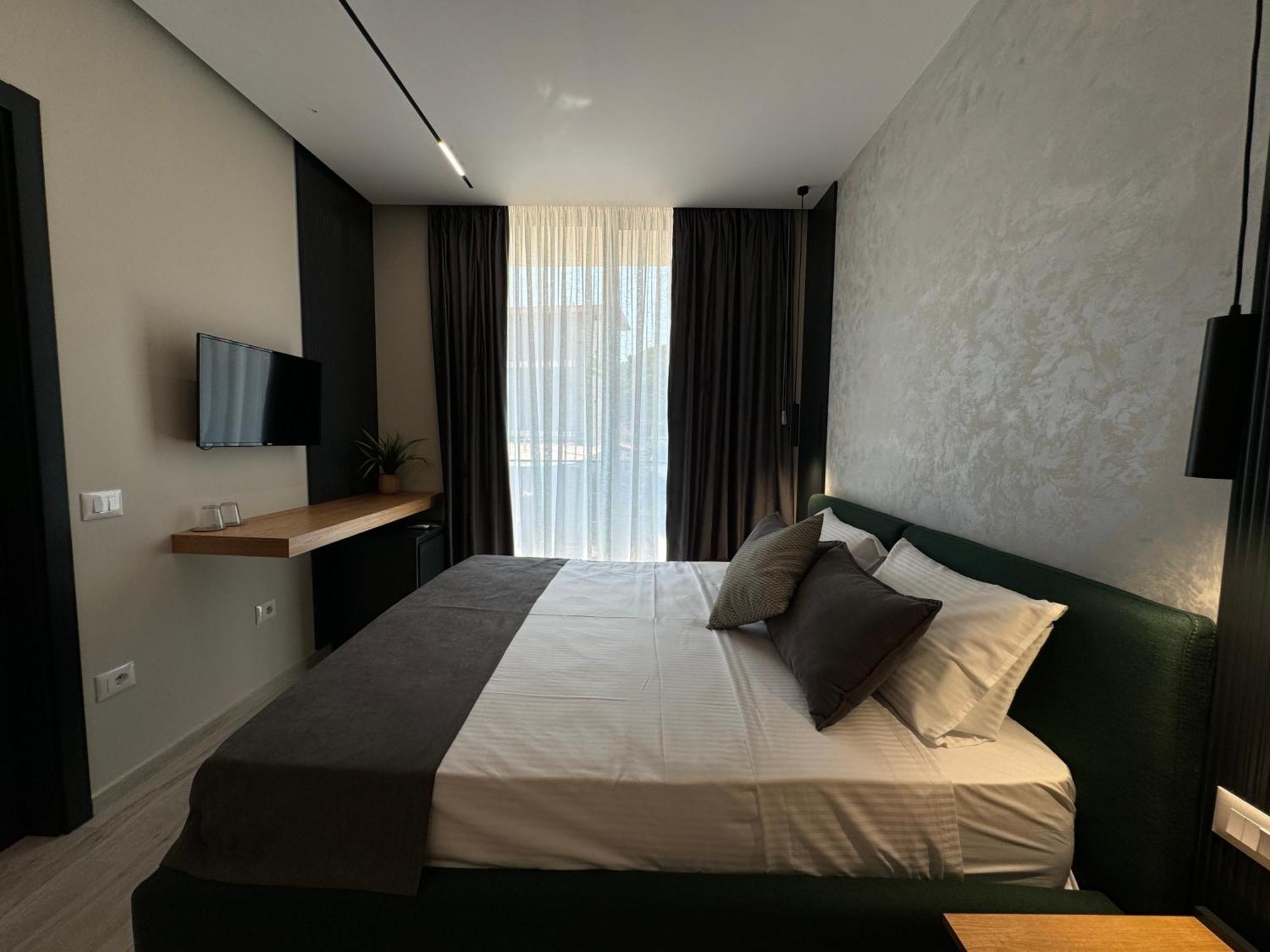 Twins Hotel Vlorë מראה חיצוני תמונה