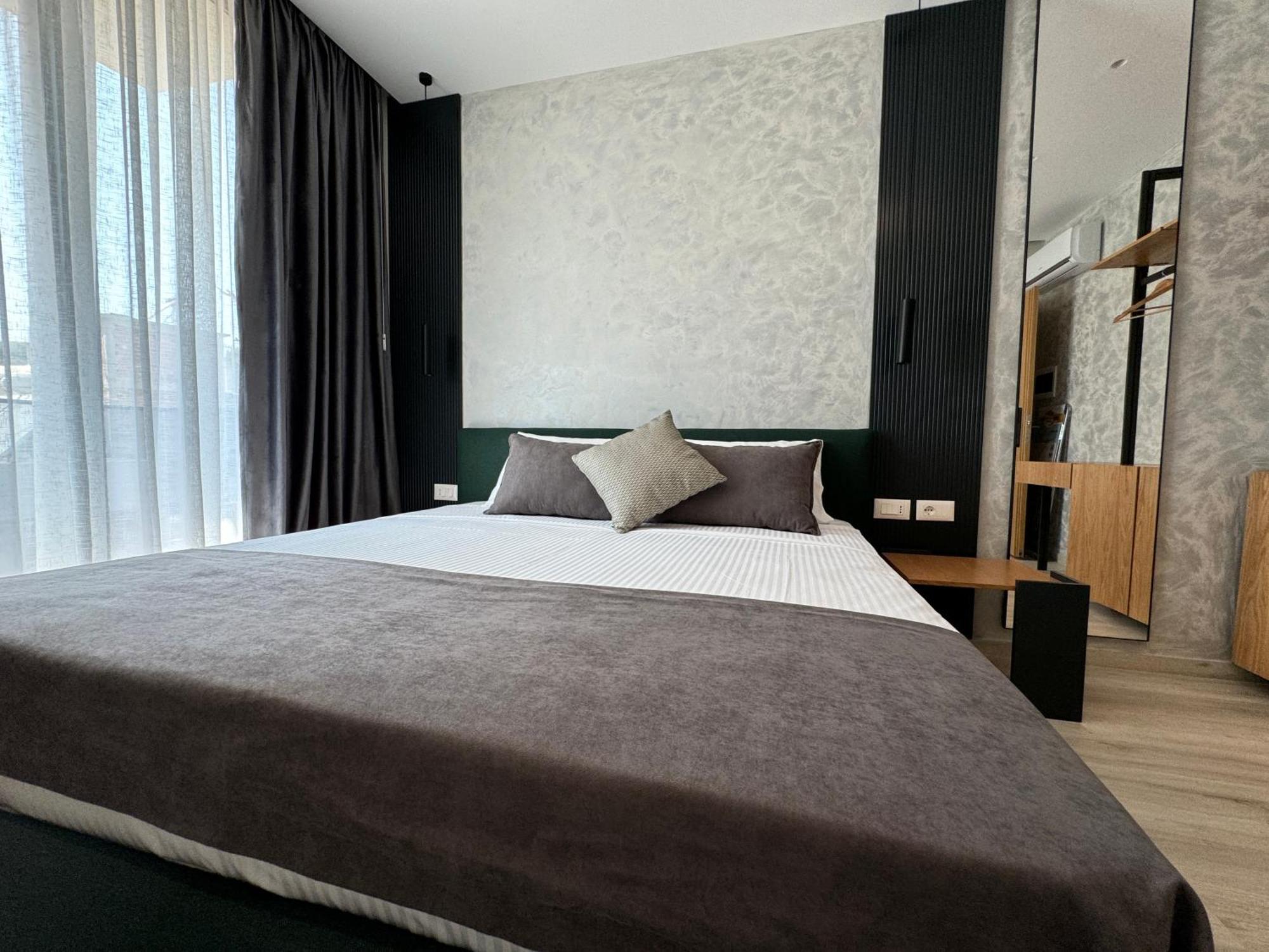 Twins Hotel Vlorë מראה חיצוני תמונה