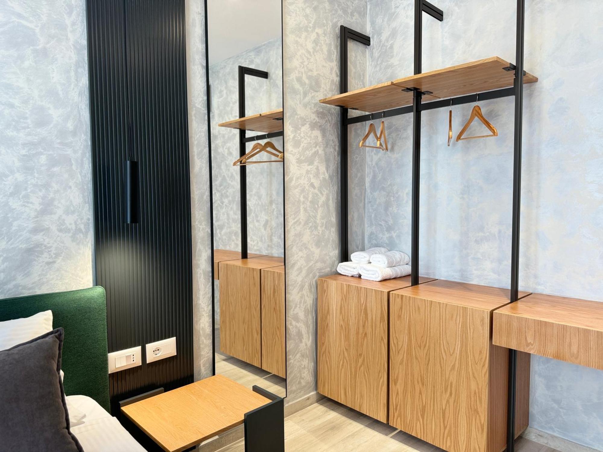 Twins Hotel Vlorë מראה חיצוני תמונה