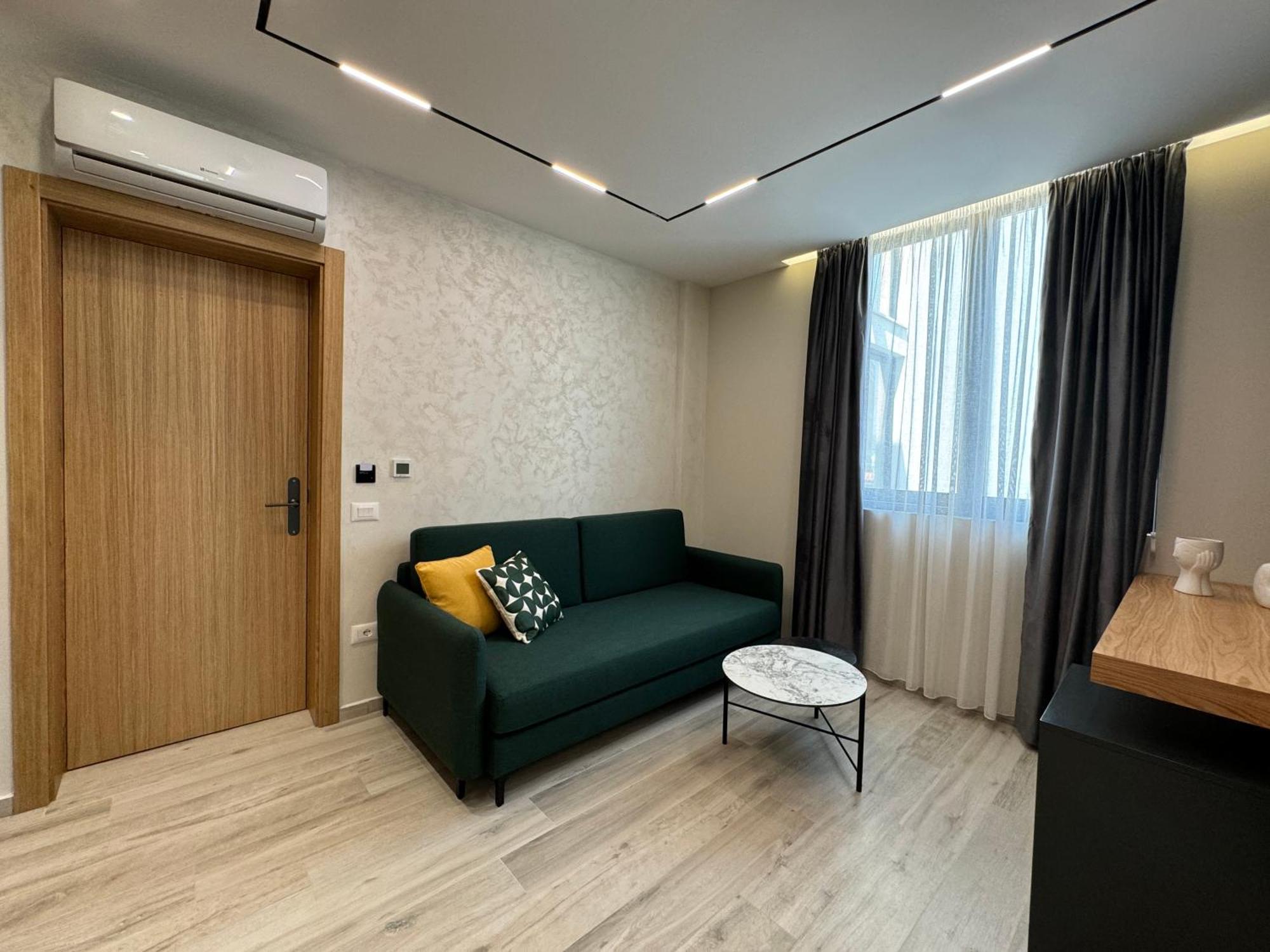 Twins Hotel Vlorë מראה חיצוני תמונה
