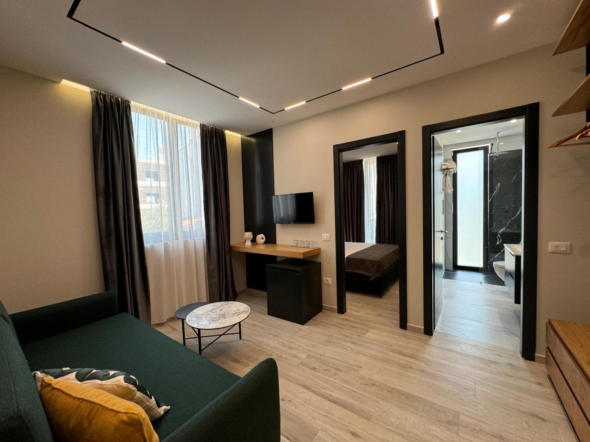 Twins Hotel Vlorë מראה חיצוני תמונה