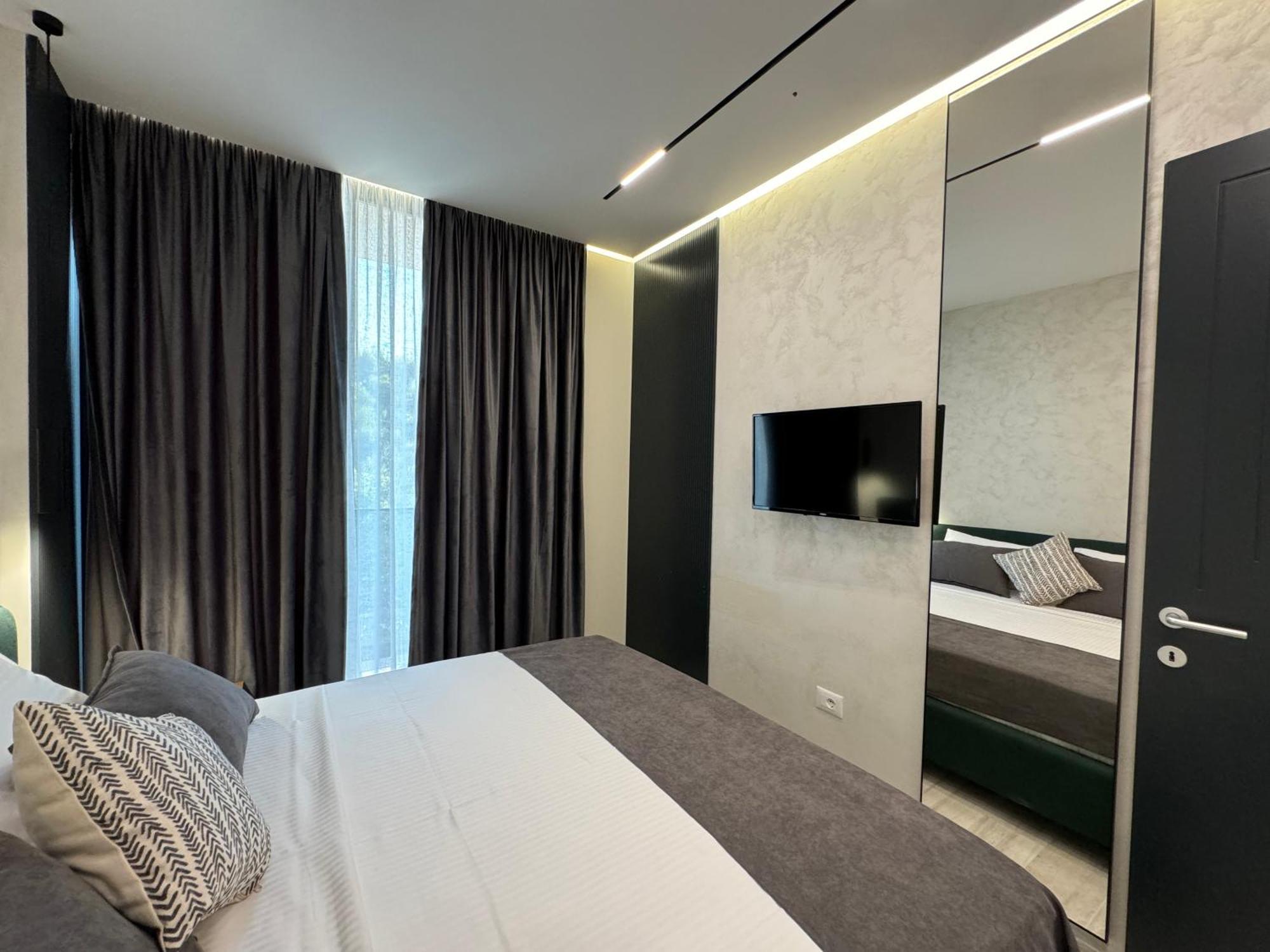 Twins Hotel Vlorë מראה חיצוני תמונה